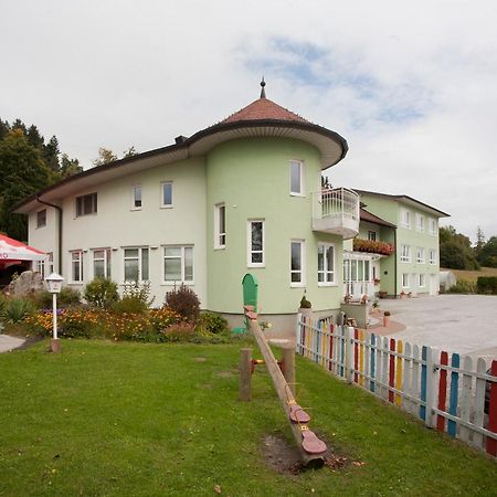 Hotel Pension Karawankenblick à Moosburg Extérieur photo